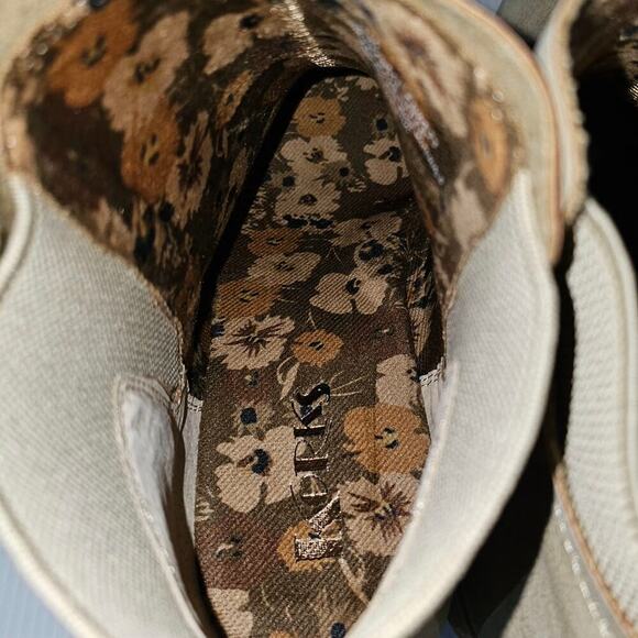 NEW Korks Kork Ease Elsie Ankle Bootie Womens 11 Light Tan Chunky Heel Chelsea - Picture 9 of 12